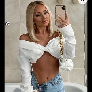 Prettylittlething white crop top